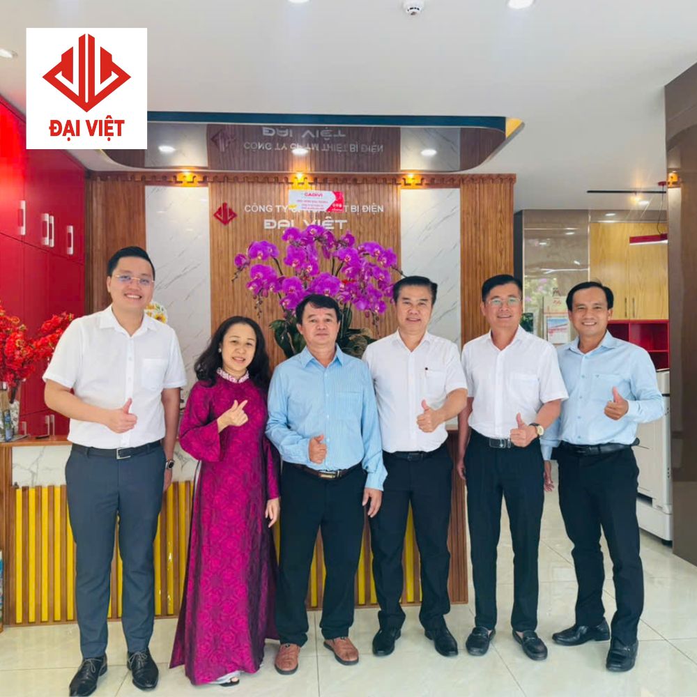 Khẳng định vị thế trong lĩnh vực thiết bị điện - Khai Xuân Tân Niên